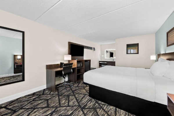 Days Inn & Suites by Wyndham Pigeon Forge image 12